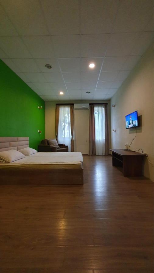 Your Home Hotel Τυφλίδα Εξωτερικό φωτογραφία